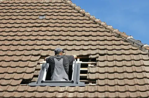 Pose de velux - Saint-Berthevin